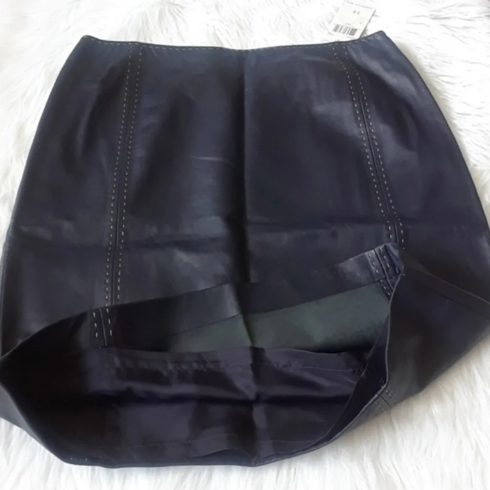 DANA BUCHMAN LAMBS SKIN SKIRT NWT